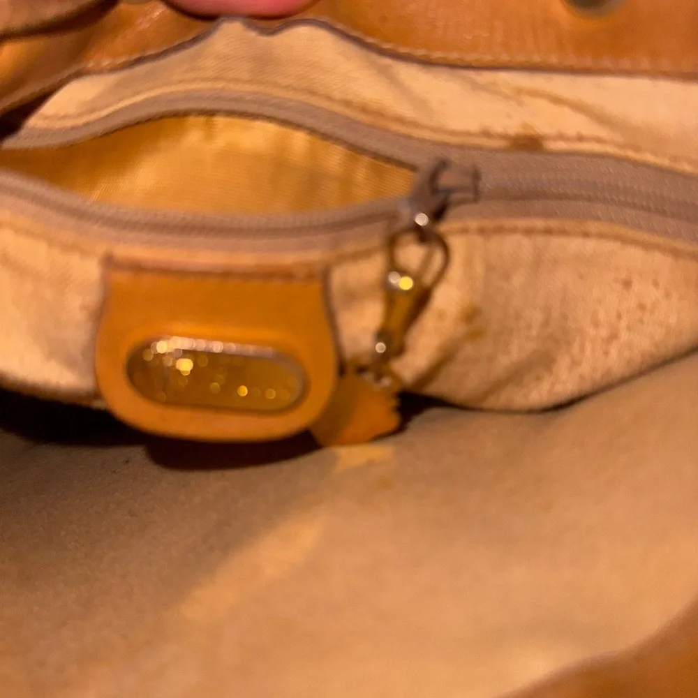 Vintage Gucci Bucket Bag - Picture 3 of 9